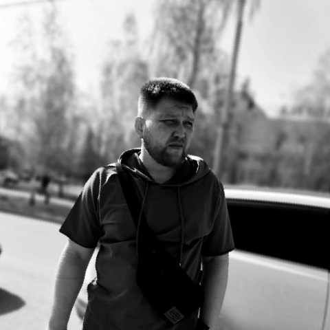 Владислав Валиев